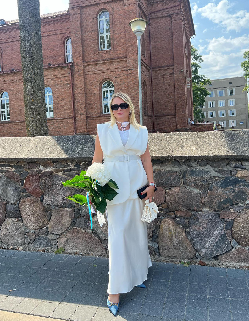 Zīda čokeris White rose