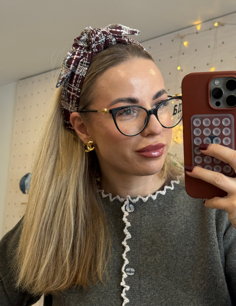 Matu Stīpiņa ar banti Macaroon tweed